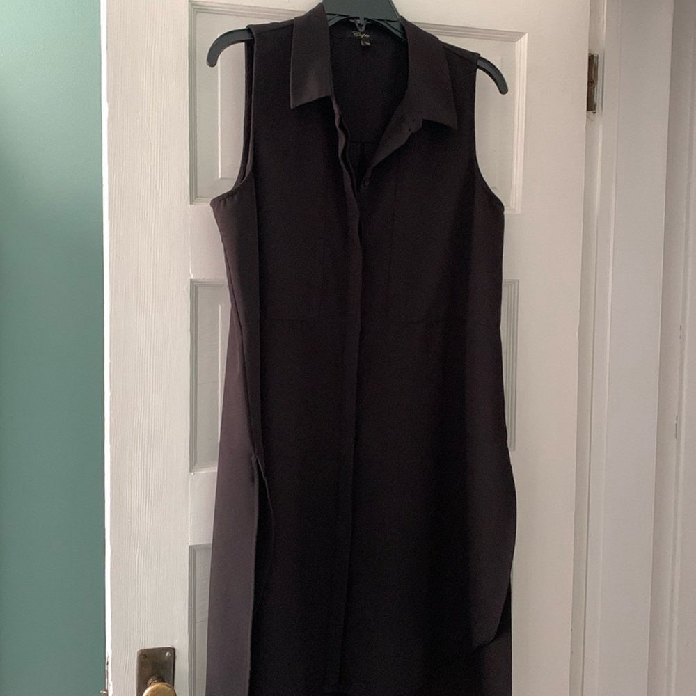 Sleeveless polyester/spandex dress or top!